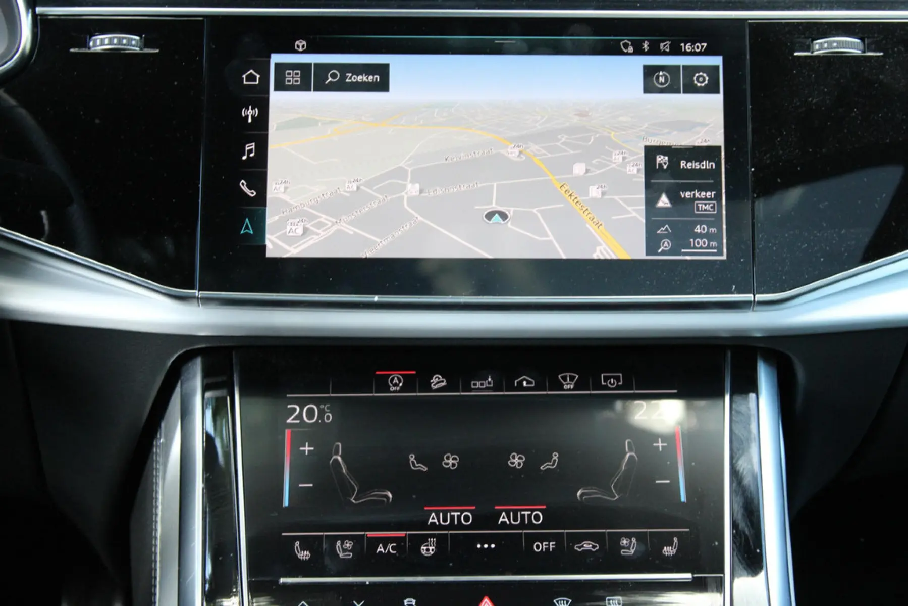 Audi Q8 55 TFSI Quattro, foto 30