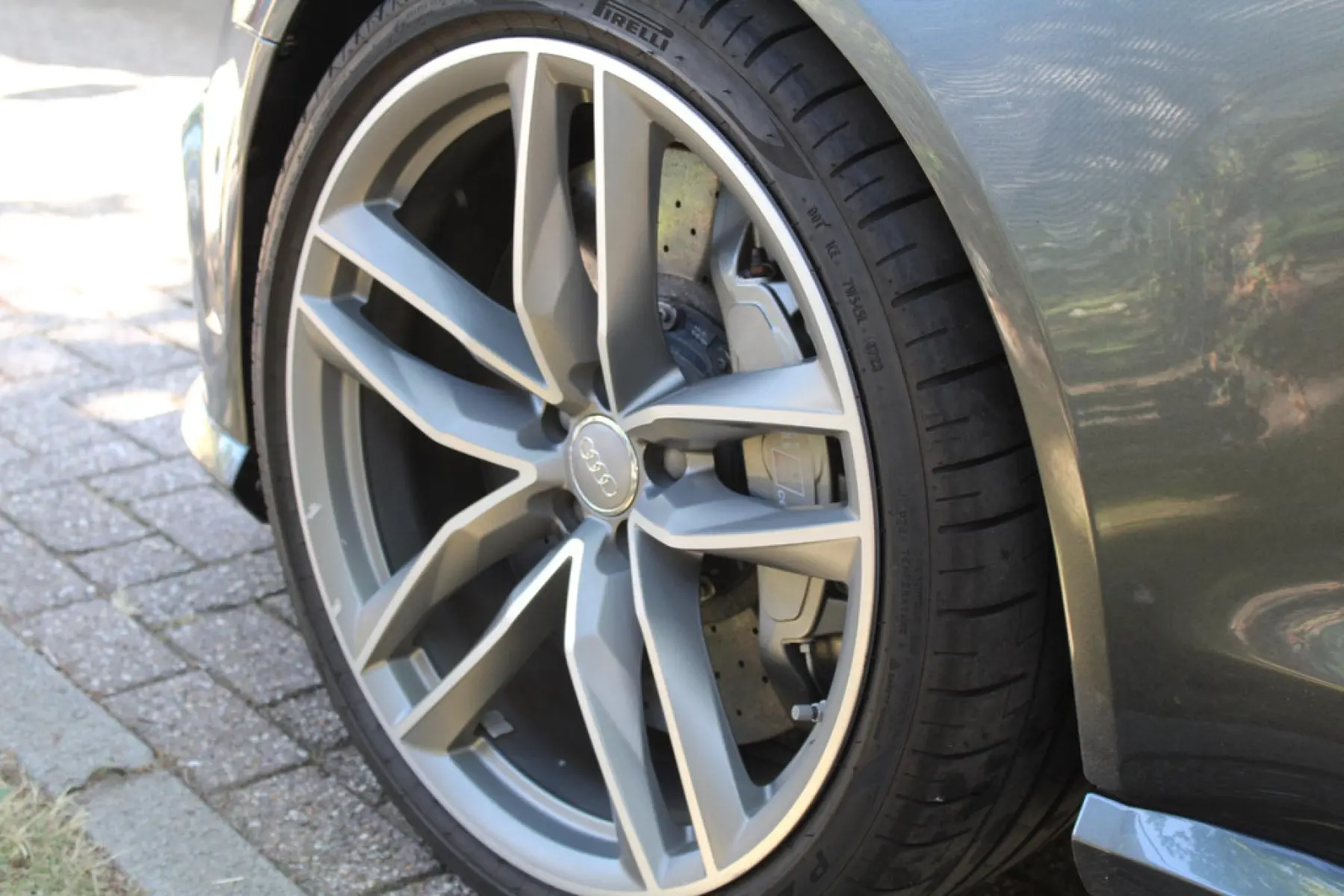 Audi RS6 Avant 4.0 TFSI Quattro, foto 14