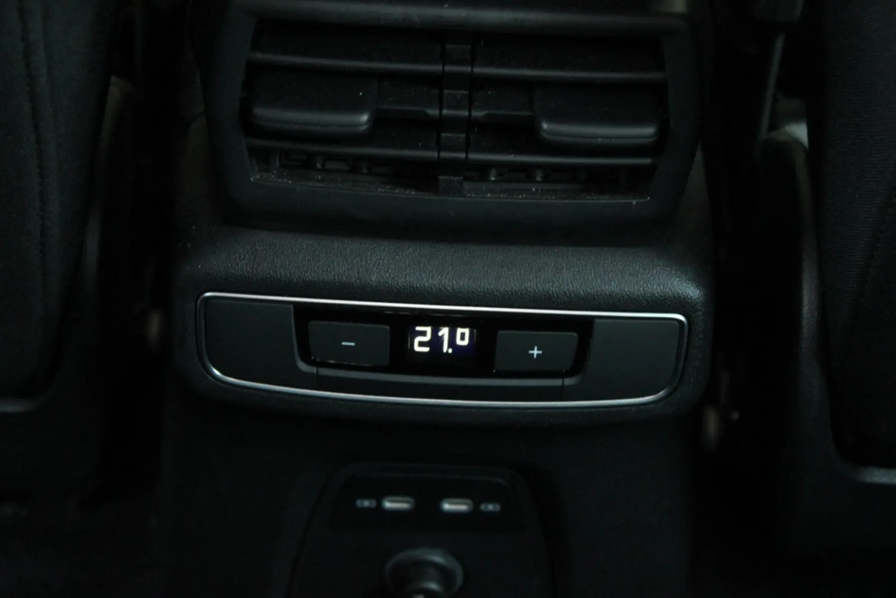 Audi Q4 e-tron 40 77 kWh, foto 17