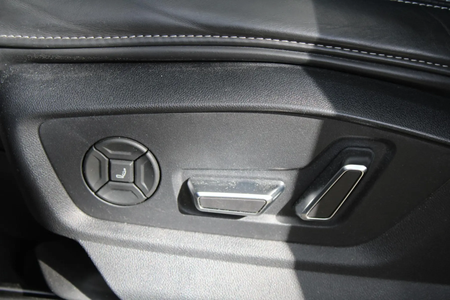Audi Q8 55 TFSI Quattro, foto 24